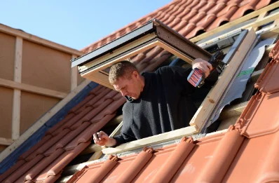 Pose de fenêtres de toit Velux au Ployron